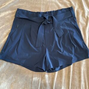 Athleta Skyline shorts